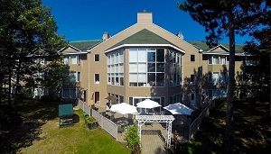 4941_AUBERGE_DE_LA_MONTAGNE_COUPÉE_006